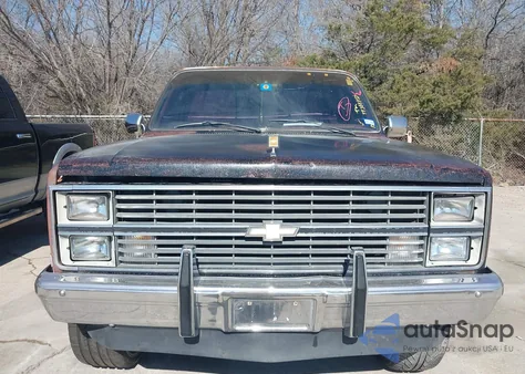 1984 Chevrolet C10 z USA, uszkodzony, nr VIN 1GCDC14HXES145430